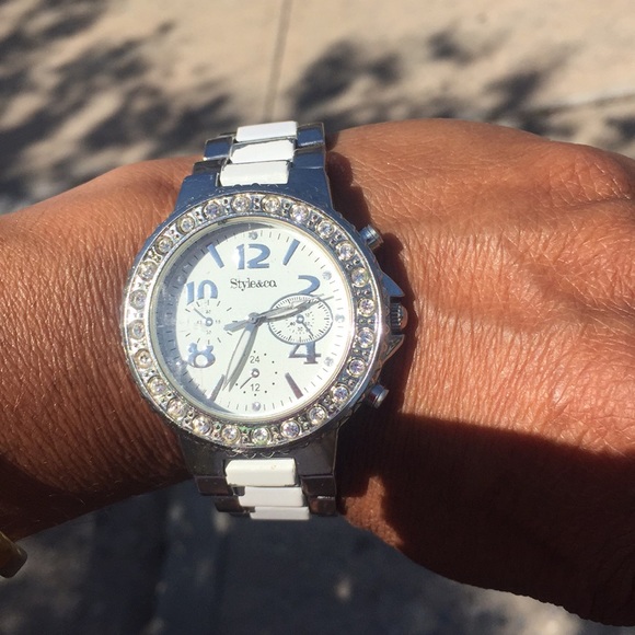 Watch - Picture 5 of 6